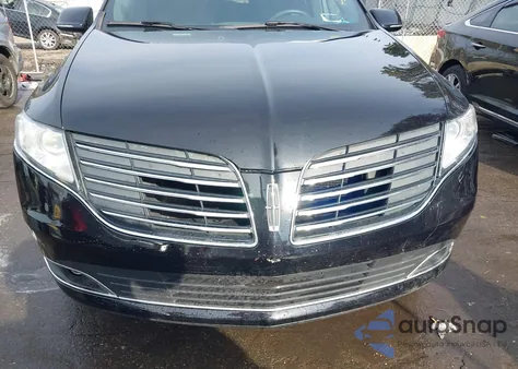 2019 Lincoln Mkt Livery from USA, damaged, VIN 2LMHJ5NK4KBL04425